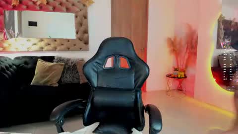 Snapshot of amelyamann chatting on 07/24/26, 12:47 online show from 07/24/26, 12:47