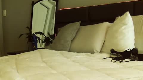 Snapshot of amera_gray chatting on 02/08/25, 07:27 HOT white naughty leo xxx online show from 02/08/25, 07:27