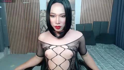 Snapshot of amera_slut chatting on 02/22/25, 08:07 amera_slut online show from 02/22/25, 08:07