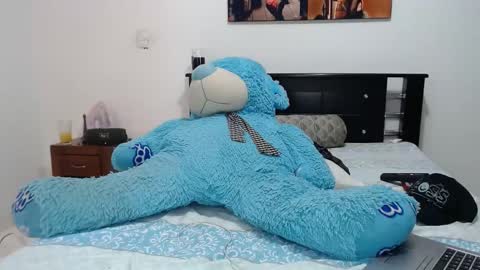 Snapshot of americanbig_dick chatting on 12/20/24, 06:45 Lucian online show from 12/20/24, 06:45
