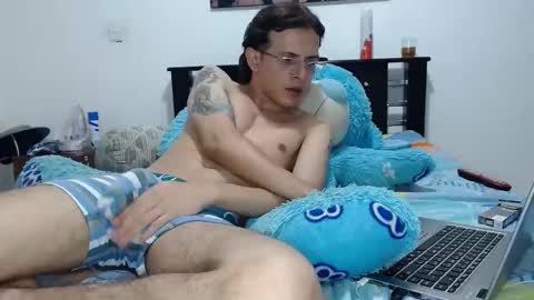 Snapshot of americanbig_dick chatting on 02/07/25, 11:24 Lucian online show from 02/07/25, 11:24