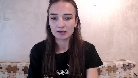 Julia  online show from 11/12/25, 08:15