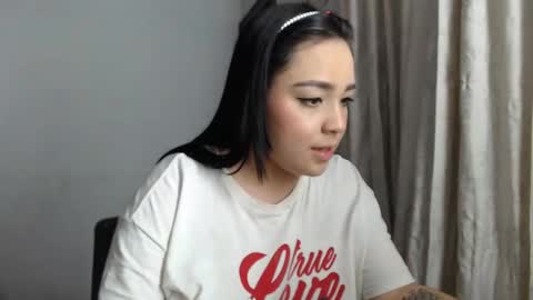 Snapshot of ami_rosee chatting on 12/02/24, 07:03 ami_rosee online show from 12/02/24, 07:03