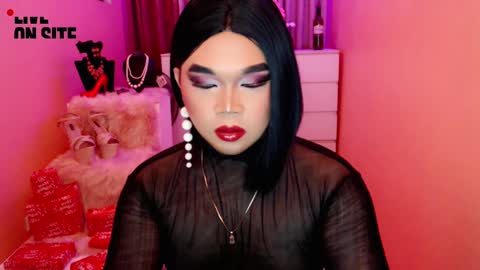 Queen Mireska online show from 12/12/24, 01:06