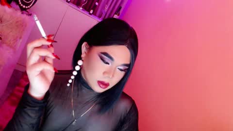 Queen Mireska online show from 01/13/25, 09:52