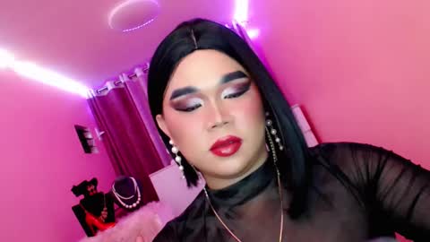 Queen Mireska online show from 02/04/25, 05:45