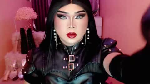 Queen Mireska online show from 09/20/25, 10:49