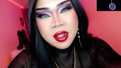 Queen Mireska online show from 11/28/25, 05:04