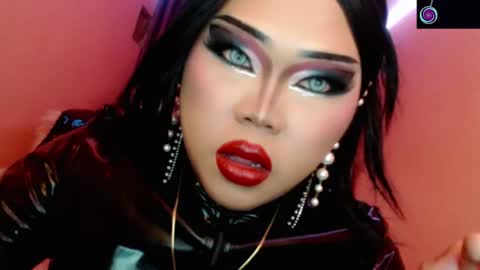 Queen Mireska online show from 06/12/26, 01:10