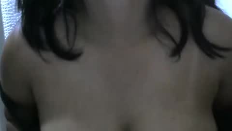 Snapshot of amichouu chatting on 12/05/25, 07:32 amichouu online show from 12/05/25, 07:32