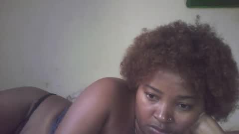 amielle_01 online show from 04/20/26, 06:27