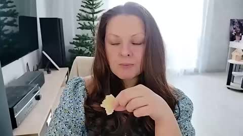 Mila online show from 02/09/26, 06:39