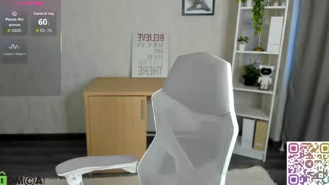 amilia_may online show from 07/05/26, 04:19