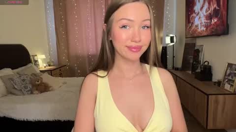 Amelia online show from 06/23/26, 12:03