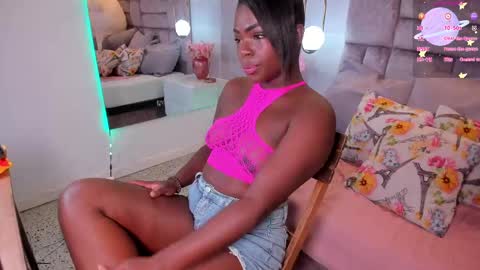 Amina online show from 09/20/25, 05:08