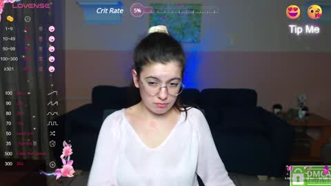 Snapshot of aminabeatris chatting on 02/01/25, 04:11 Amina online show from 02/01/25, 04:11