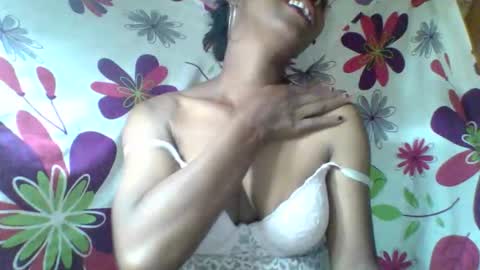 aminah01 online show from 02/24/26, 06:55