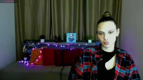 Amina online show from 02/03/25, 01:51