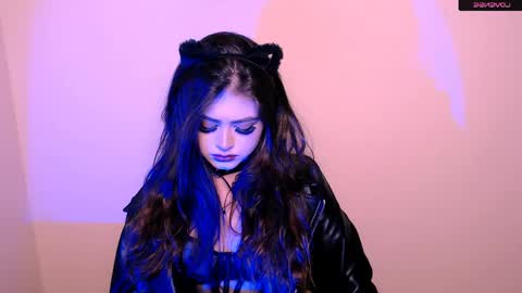 Amina online show from 04/26/26, 09:12