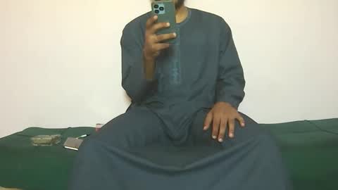 Snapshot of amir_elaraby chatting on 09/28/25, 09:25 Amir online show from 09/28/25, 09:25