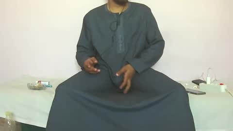 Snapshot of amir_elaraby chatting on 10/07/25, 10:12 Amir online show from 10/07/25, 10:12