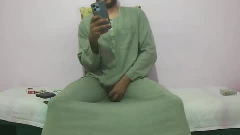 Snapshot of amir_elaraby chatting on 10/28/25, 08:55 Amir online show from 10/28/25, 08:55