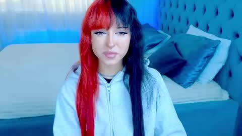 Snapshot of amiraaa__ chatting on 02/03/26, 11:04 online show from 02/03/26, 11:04