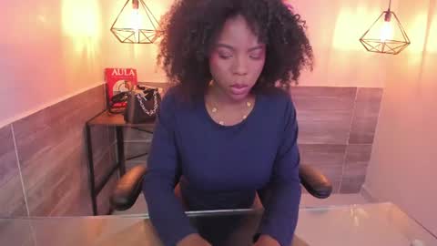 Snapshot of amirajones chatting on 06/18/26, 09:19 amirajones online show from 06/18/26, 09:19