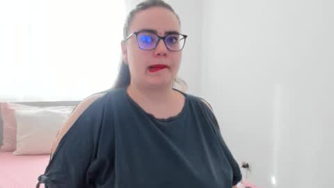 Amira Vyxen online show from 03/11/26, 07:36