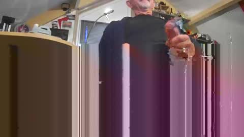 amjan19 online show from 10/14/25, 07:42