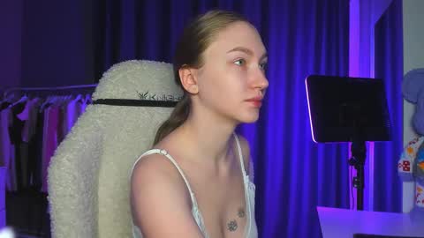 Ammi online show from 03/26/26, 05:13