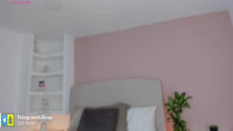 Snapshot of ammy_brown_ chatting on 06/06/26, 07:51 AMMY online show from 06/06/26, 07:51