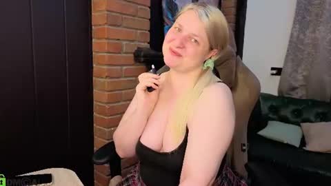 Snapshot of ammy_soon chatting on 06/25/26, 05:34 Ammy Soon online show from 06/25/26, 05:34