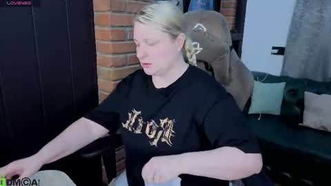 Snapshot of ammy_soon chatting on 07/07/26, 01:19 Ammy Soon online show from 07/07/26, 01:19
