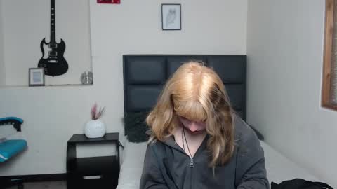 Amnesia online show from 10/30/25, 02:29