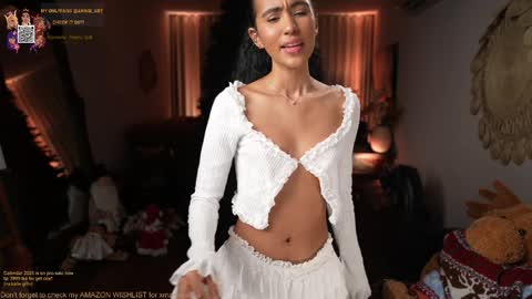 Snapshot of amnie_ chatting on 12/04/24, 08:34 RETURN 30TH 100 explicit on online show from 12/04/24, 08:34