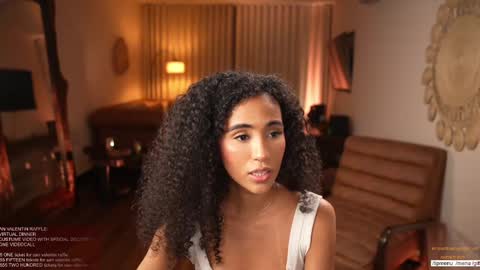 Snapshot of amnie_ chatting on 02/02/25, 12:30 RETURN 30TH 100 explicit on online show from 02/02/25, 12:30