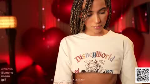 Snapshot of amnie_ chatting on 02/18/25, 03:42 RETURN 30TH 100 explicit on online show from 02/18/25, 03:42