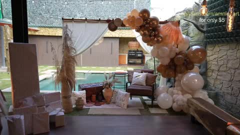 Snapshot of amnie_ chatting on 10/19/25, 07:47 RETURN 30TH 100 explicit on online show from 10/19/25, 07:47