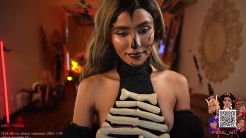 Snapshot of amnie_ chatting on 10/25/25, 07:41 RETURN 30TH 100 explicit on online show from 10/25/25, 07:41