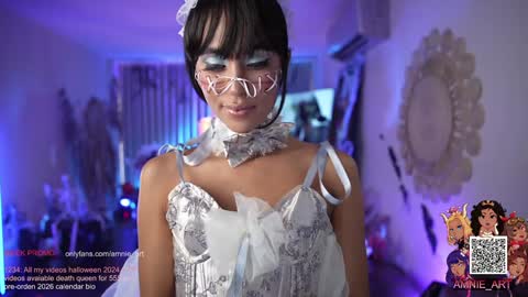 Snapshot of amnie_ chatting on 10/31/25, 07:15 RETURN 30TH 100 explicit on online show from 10/31/25, 07:15