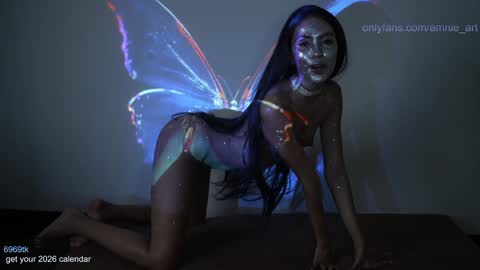 Snapshot of amnie_ chatting on 11/12/25, 01:50 RETURN 30TH 100 explicit on online show from 11/12/25, 01:50