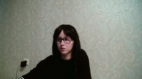 Snapshot of amomira chatting on 12/18/24, 10:40 Amomira online show from 12/18/24, 10:40