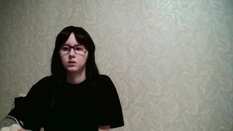 Snapshot of amomira chatting on 10/19/25, 03:07 Amomira online show from 10/19/25, 03:07