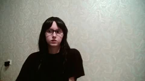 Amomira honeyx online show from 06/24/26, 11:20