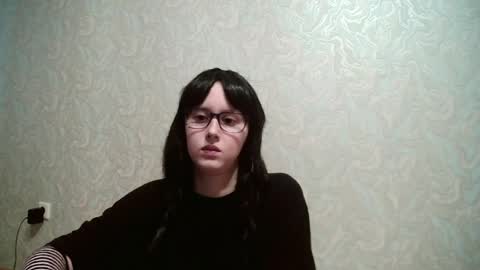 Amomira honeyx online show from 07/04/26, 10:54