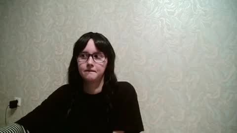 Amomira honeyx online show from 07/15/26, 12:38