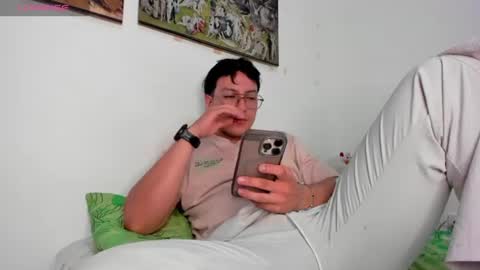 Snapshot of amon__ashford chatting on 06/25/26, 01:38 amon__ashford online show from 06/25/26, 01:38