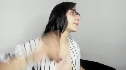 Amoneth online show from 12/18/25, 09:21