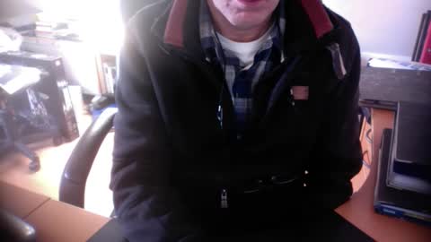 Snapshot of amor2200 chatting on 01/13/25, 09:41 Amor2200 online show from 01/13/25, 09:41